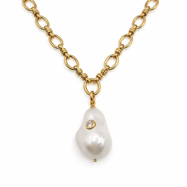 Idol Baroque Pearl Pendant Necklace