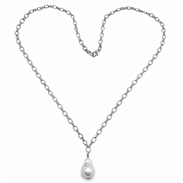 Idol Baroque Pearl Pendant Necklace