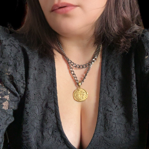 Cersei Amulet Necklace