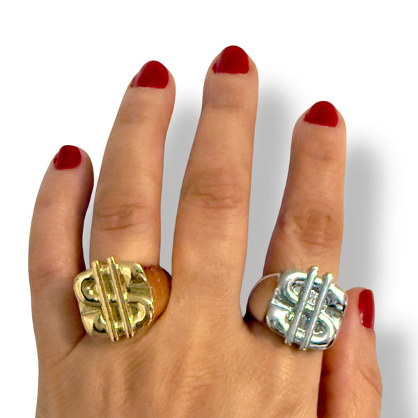 hand model wearing money manifestation ring