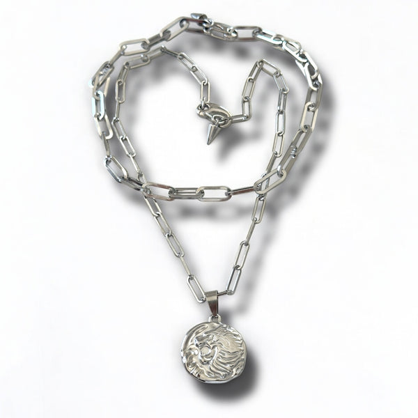 Cersei Amulet Necklace